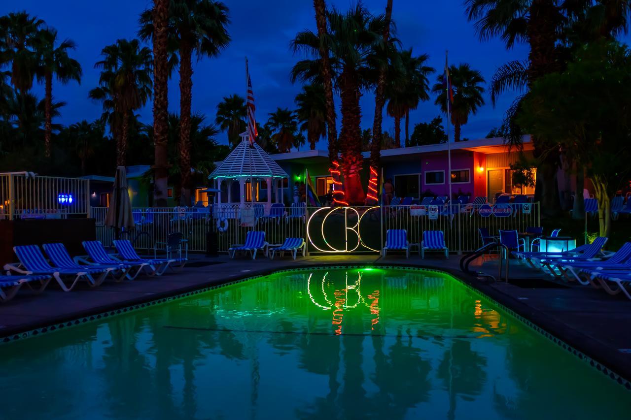 קת'דרל סיטי Ccbc Resort Hotel - A Gay Men'S Resort מראה חיצוני תמונה