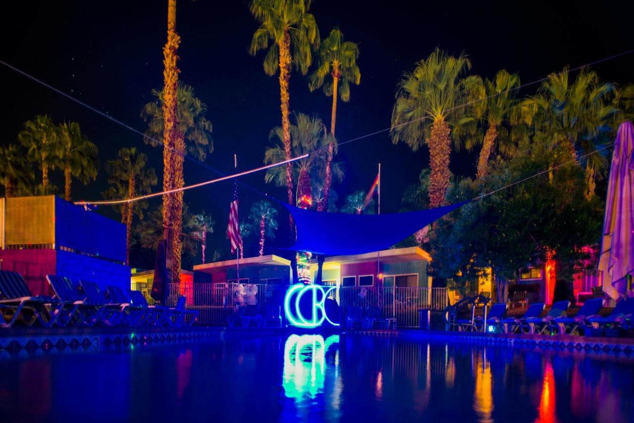 קת'דרל סיטי Ccbc Resort Hotel - A Gay Men'S Resort מראה חיצוני תמונה